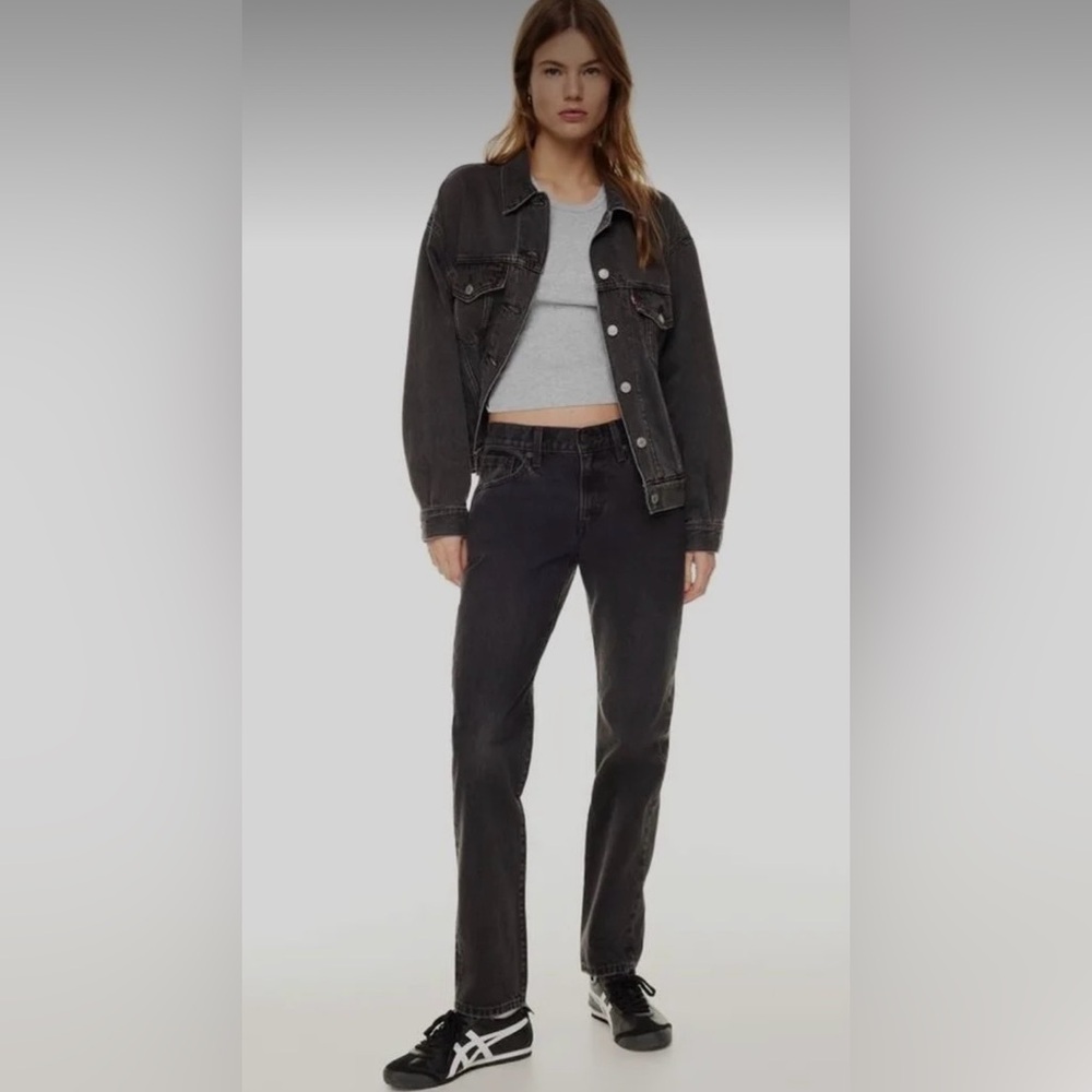 Levi Middy Jeans in Black Wash